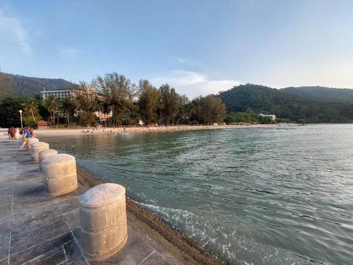 My Cozy Nest - Near Beach Batu Feringgi Luaran gambar