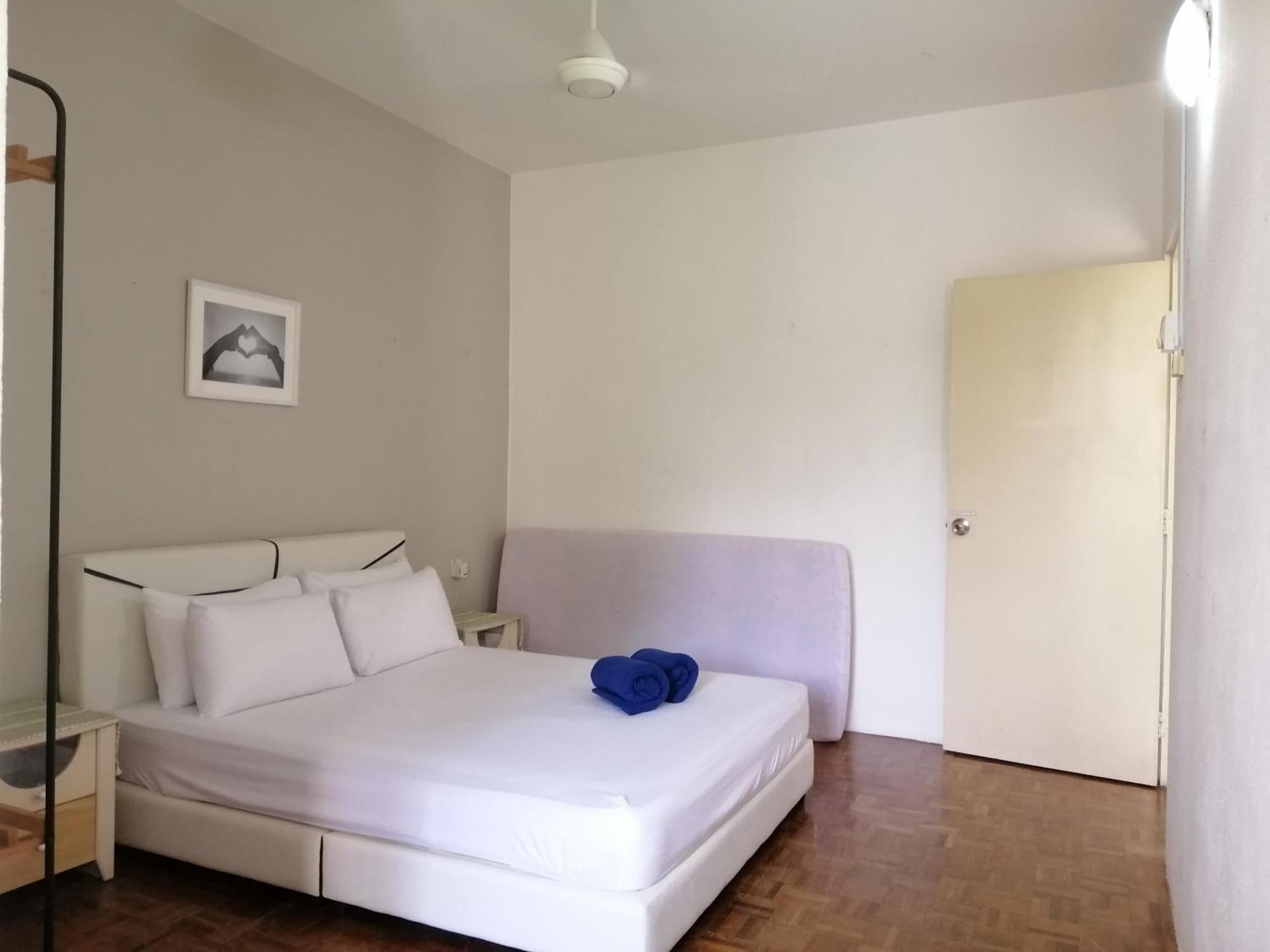 My Cozy Nest - Near Beach Batu Feringgi Luaran gambar